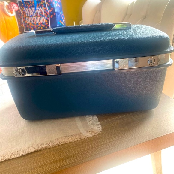 Samsonite Handbags - Samsonite, ,  BEAUTIFUL CONDITION TRAIN CASE! So so Vintage & Fun! 🌻🌻C L E A N